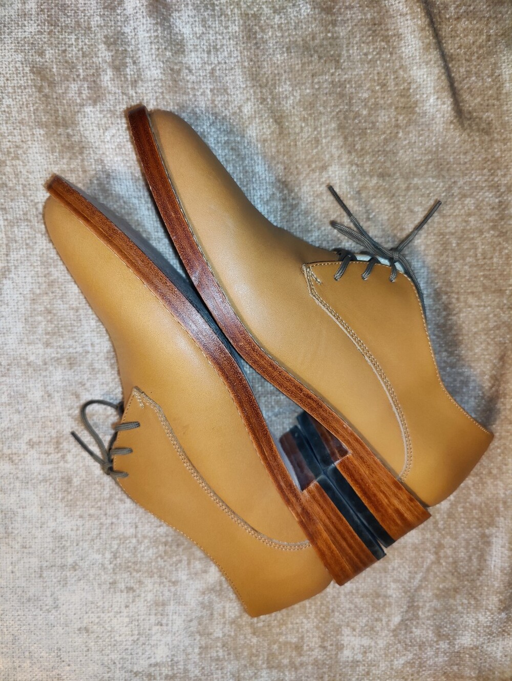 Nisolo James Oxford - Almond, Size 7 - Picture 10 of 16